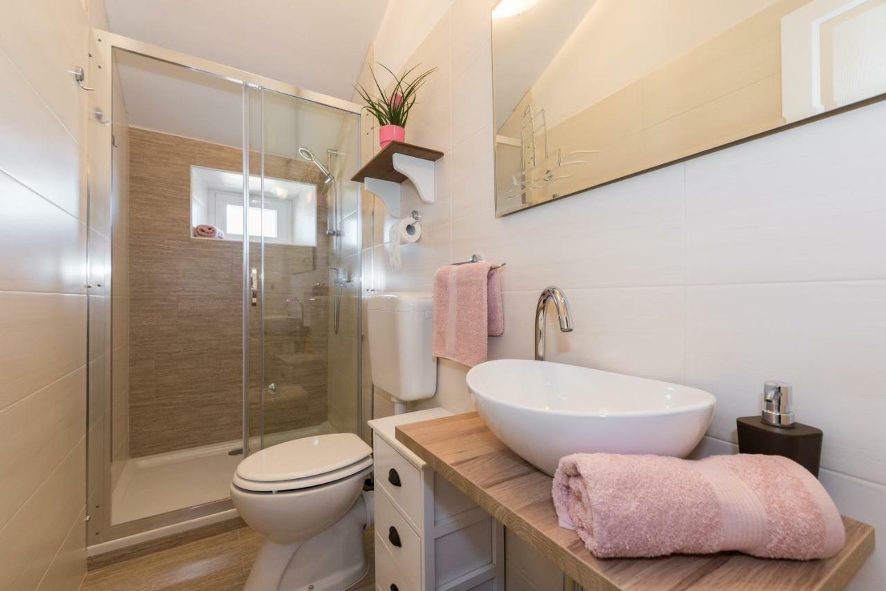 Skipper Suites Novigrad Istria Exterior foto